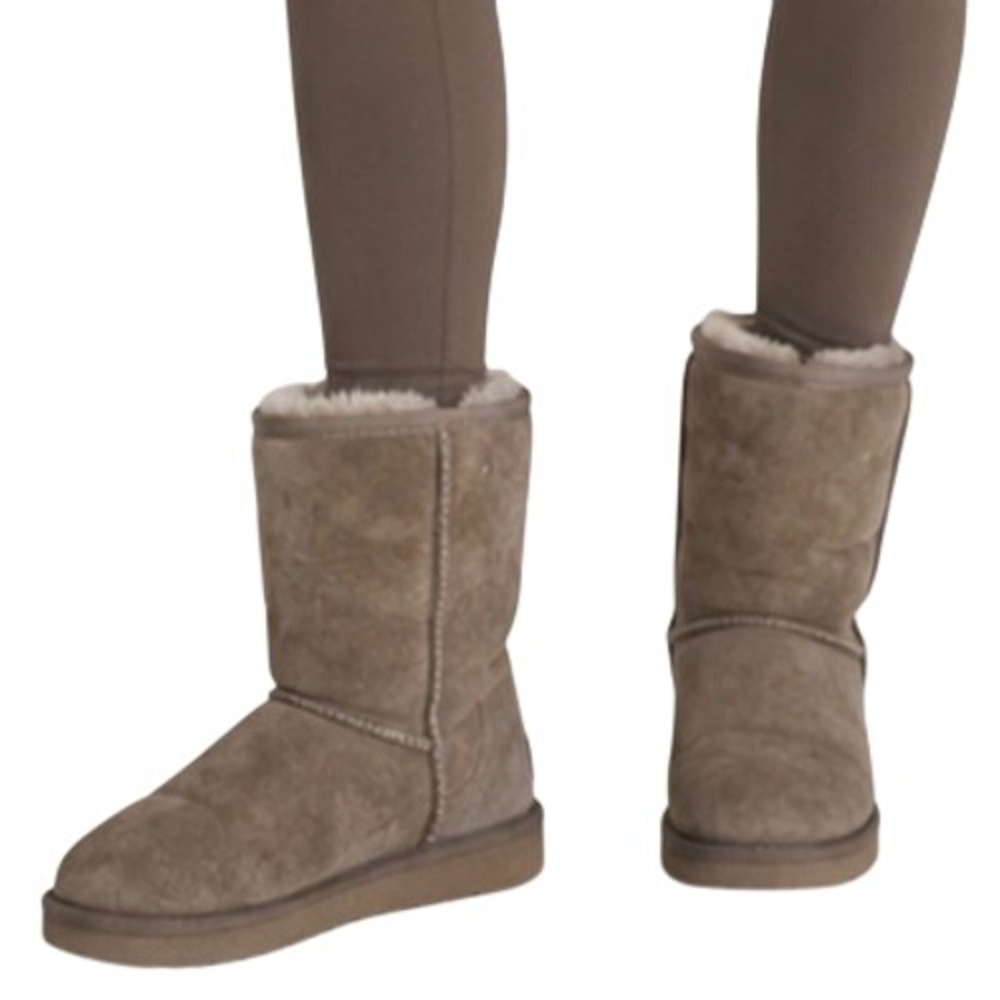 UGG Classic Short II Boots Olive Green Suede Sheepskin Lining Womens 7